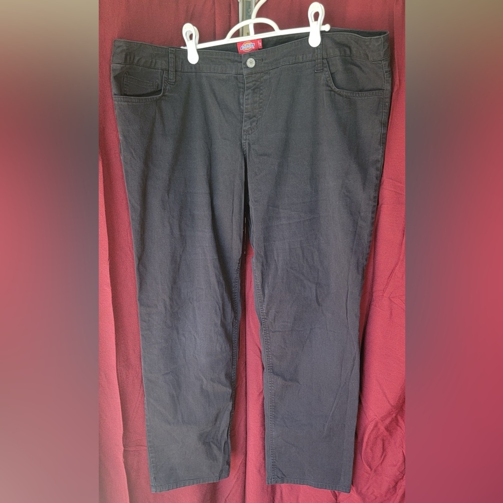 Dickies Men's Dark Gray Chinos